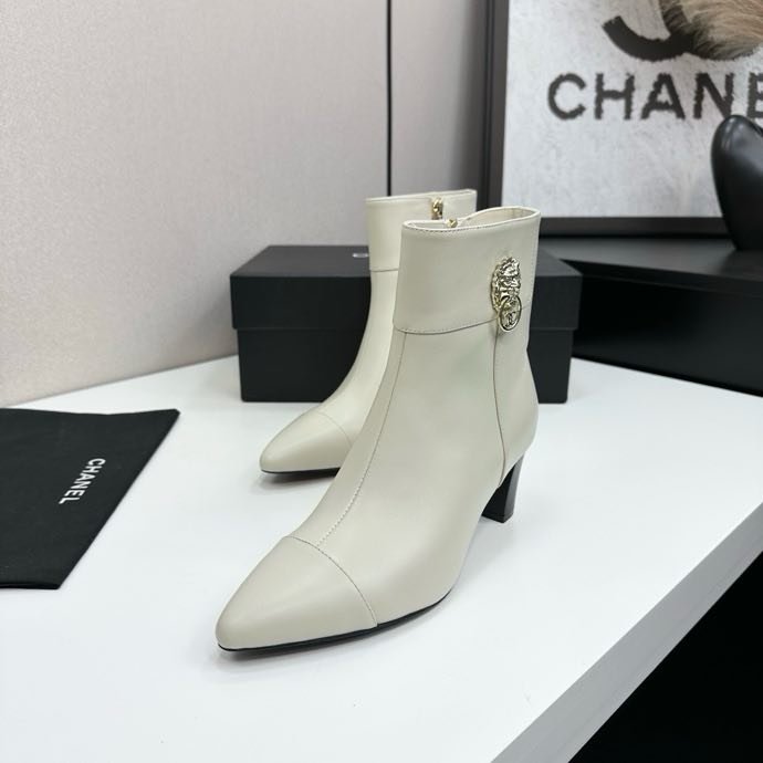 Ankle boots фото 3