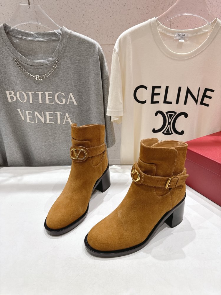 Ankle boots фото 3