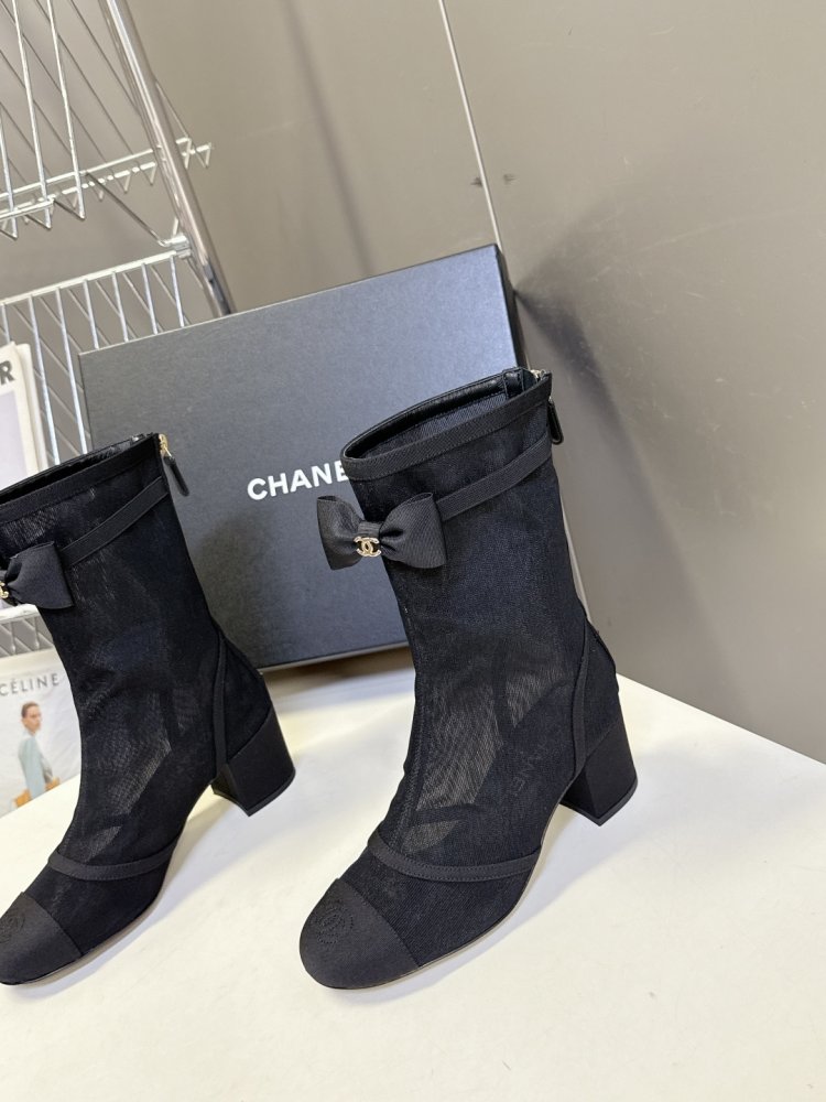 Ankle boots фото 4