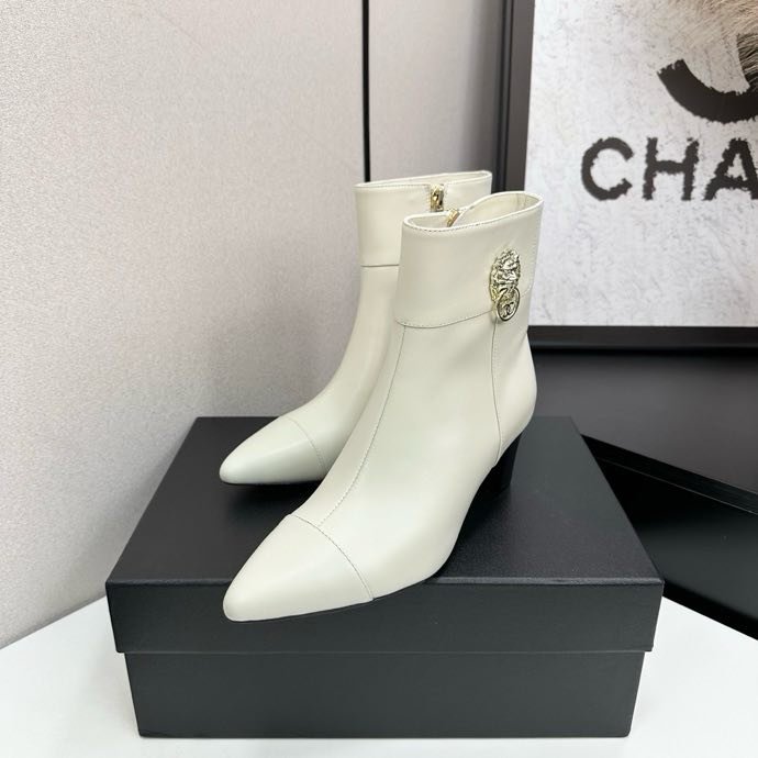 Ankle boots фото 4