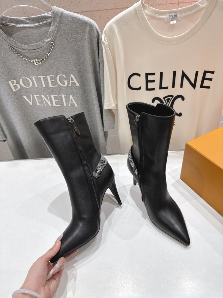 Ankle boots фото 4