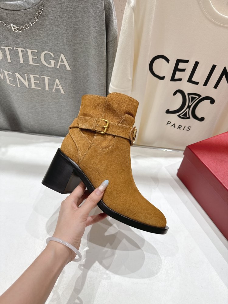 Ankle boots фото 5