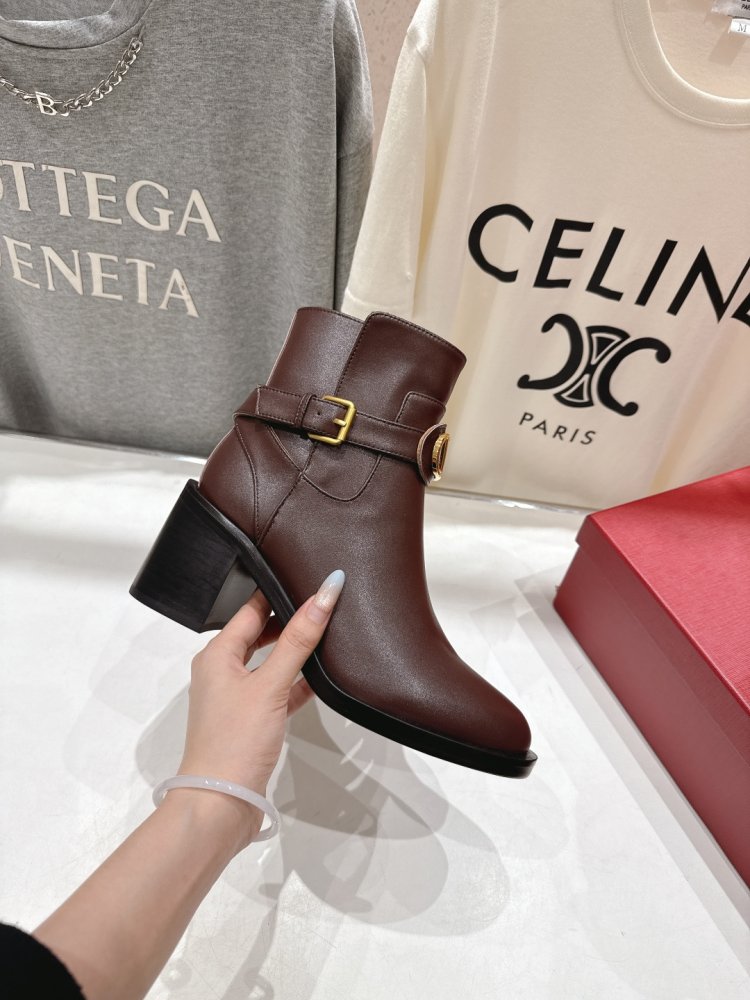 Ankle boots фото 5