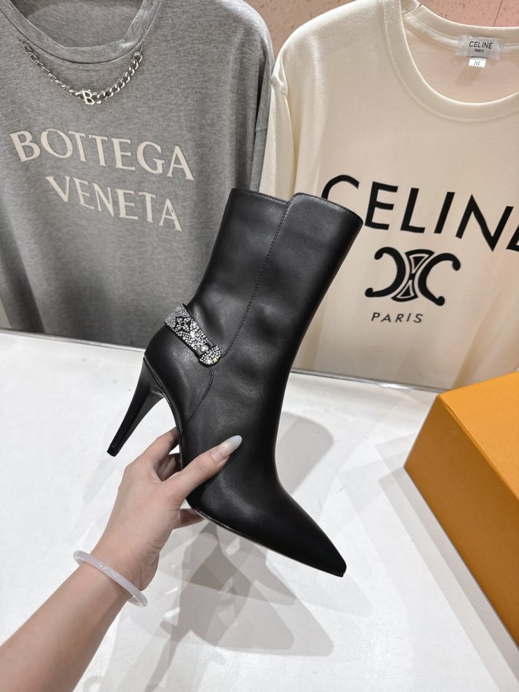 Ankle boots фото 5