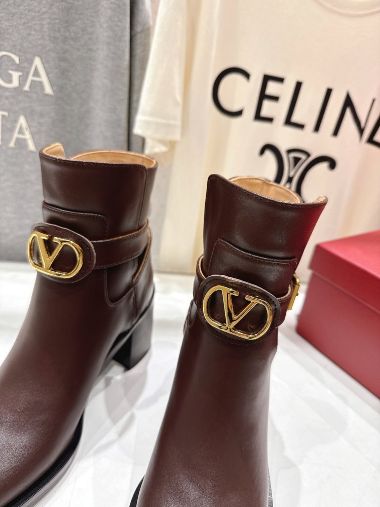 Ankle boots фото 6