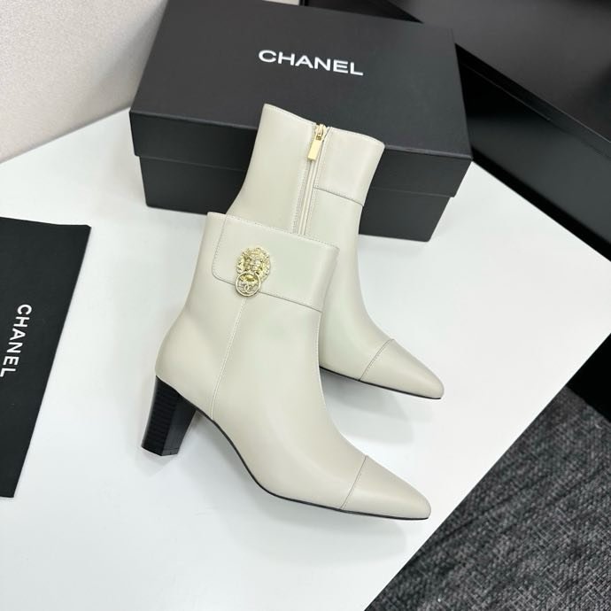 Ankle boots фото 7