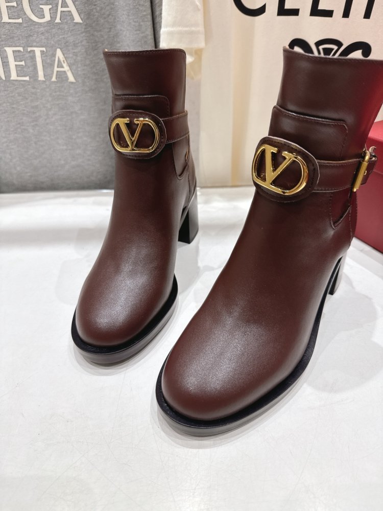 Ankle boots фото 7