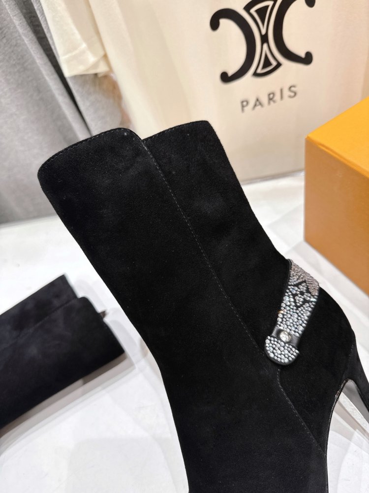 Ankle boots фото 7