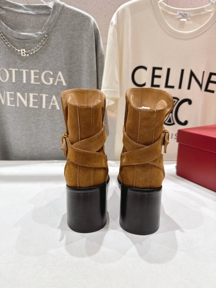 Ankle boots фото 8