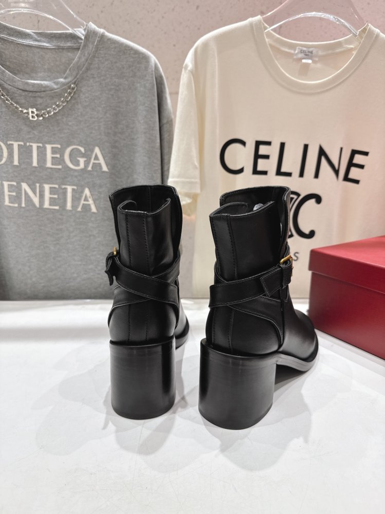 Ankle boots фото 8