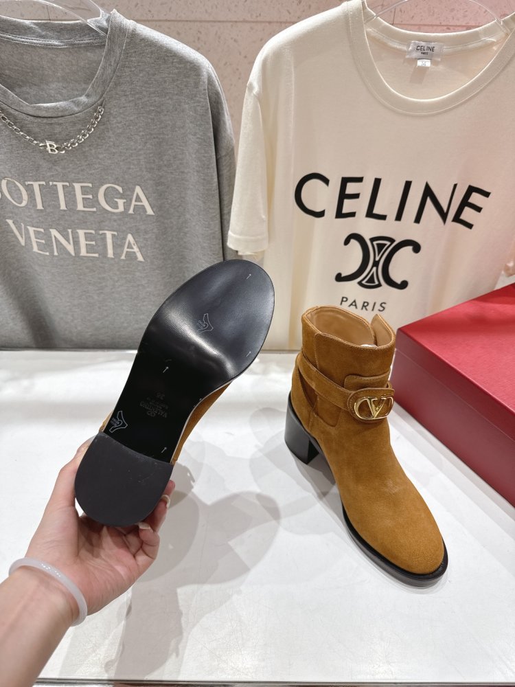 Ankle boots фото 9