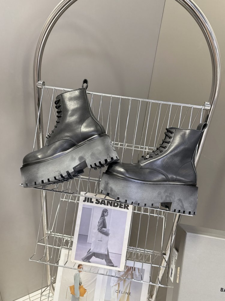 Ботинки BALENCIAGA STRIKE женские фото 6