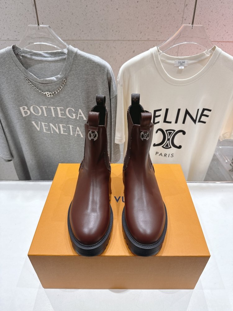 Ботинки Chelsea на толстой подошве женские фото 2