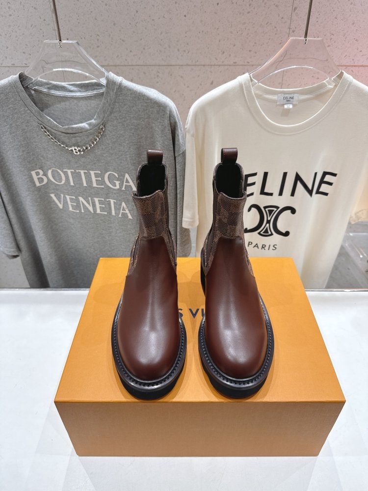 Ботинки Chelsea на толстой подошве женские фото 2