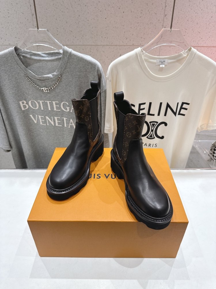 Ботинки Chelsea на толстой подошве женские фото 3