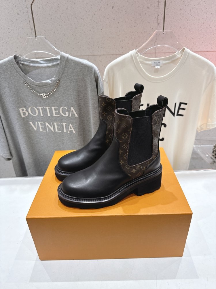 Ботинки Chelsea на толстой подошве женские фото 4