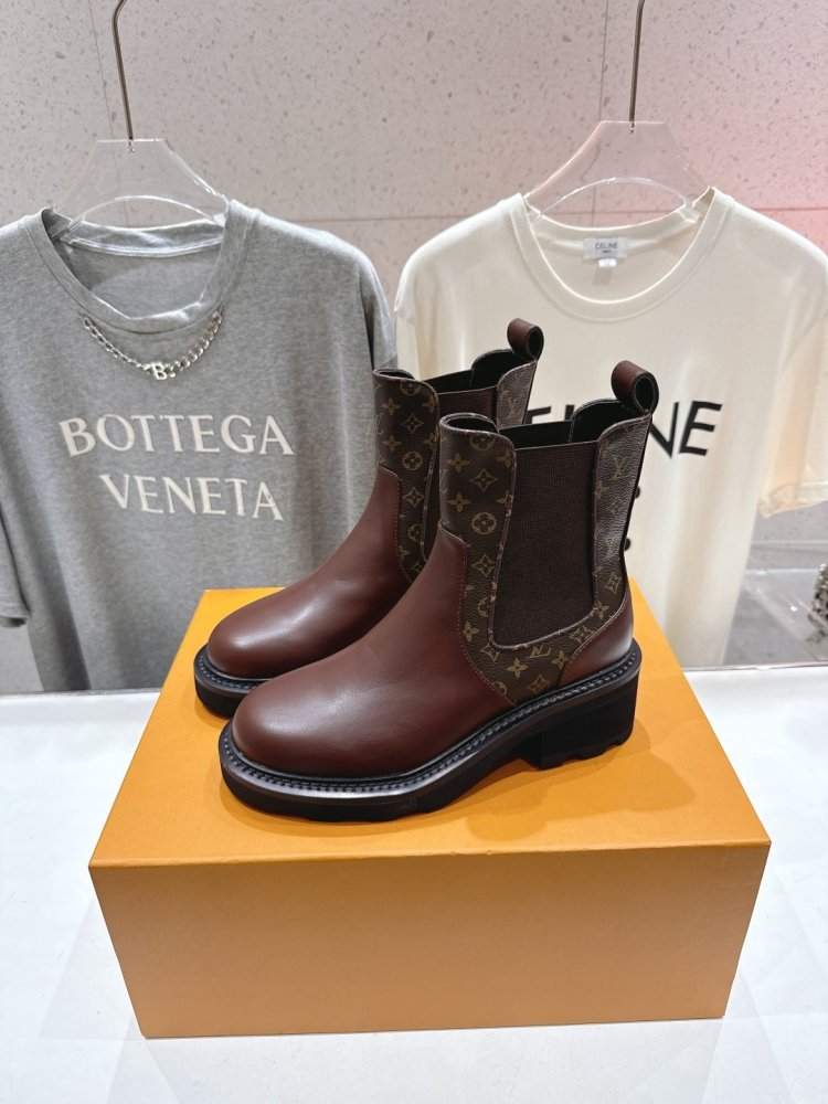 Ботинки Chelsea на толстой подошве женские фото 4