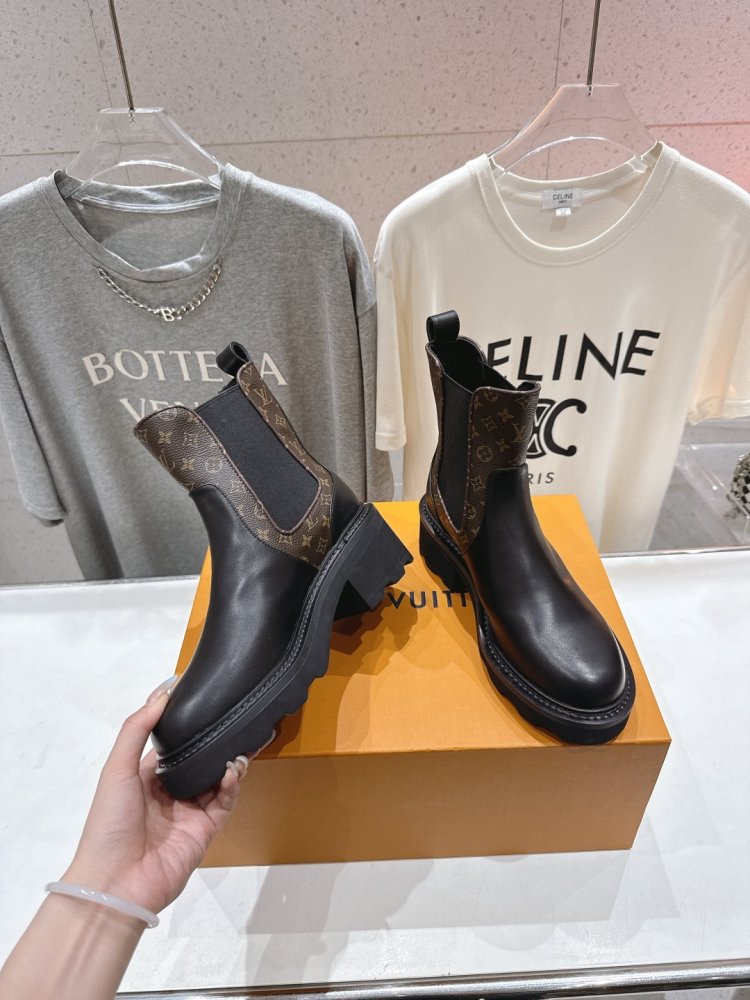 Ботинки Chelsea на толстой подошве женские фото 5