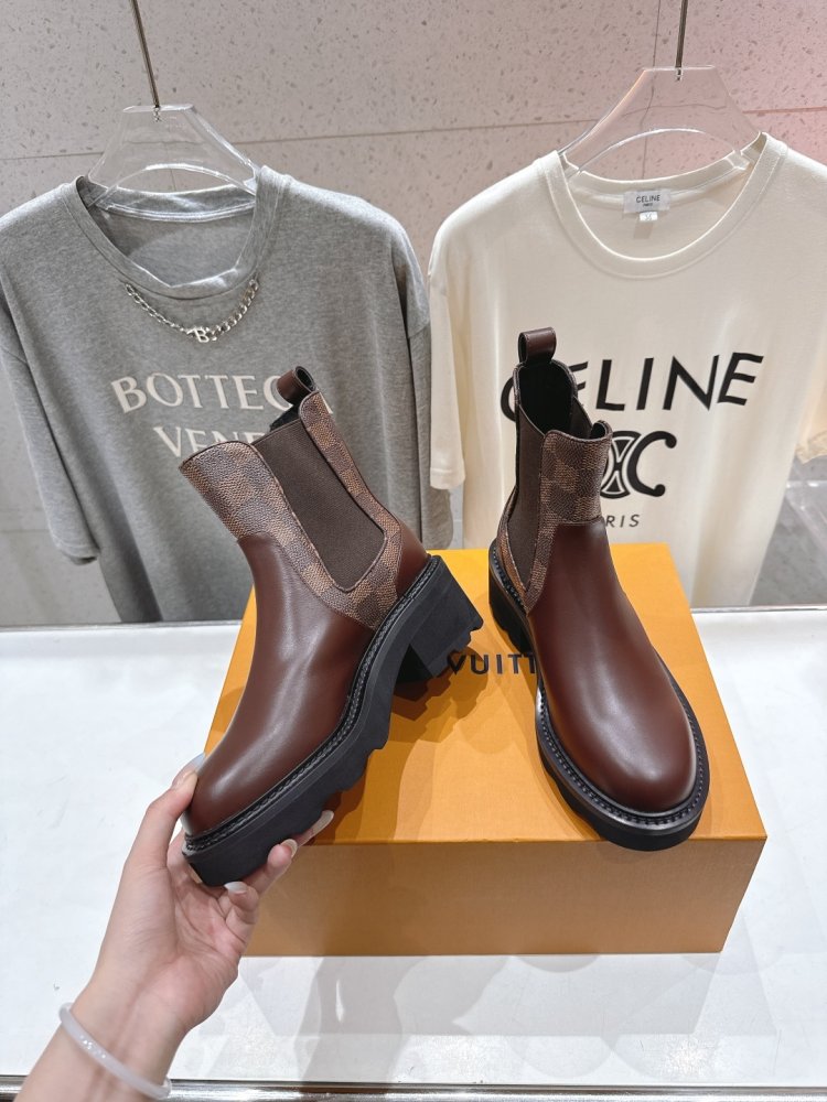 Ботинки Chelsea на толстой подошве женские фото 5