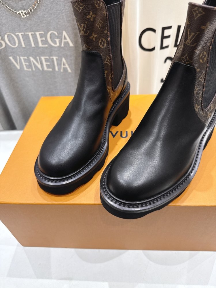 Ботинки Chelsea на толстой подошве женские фото 6