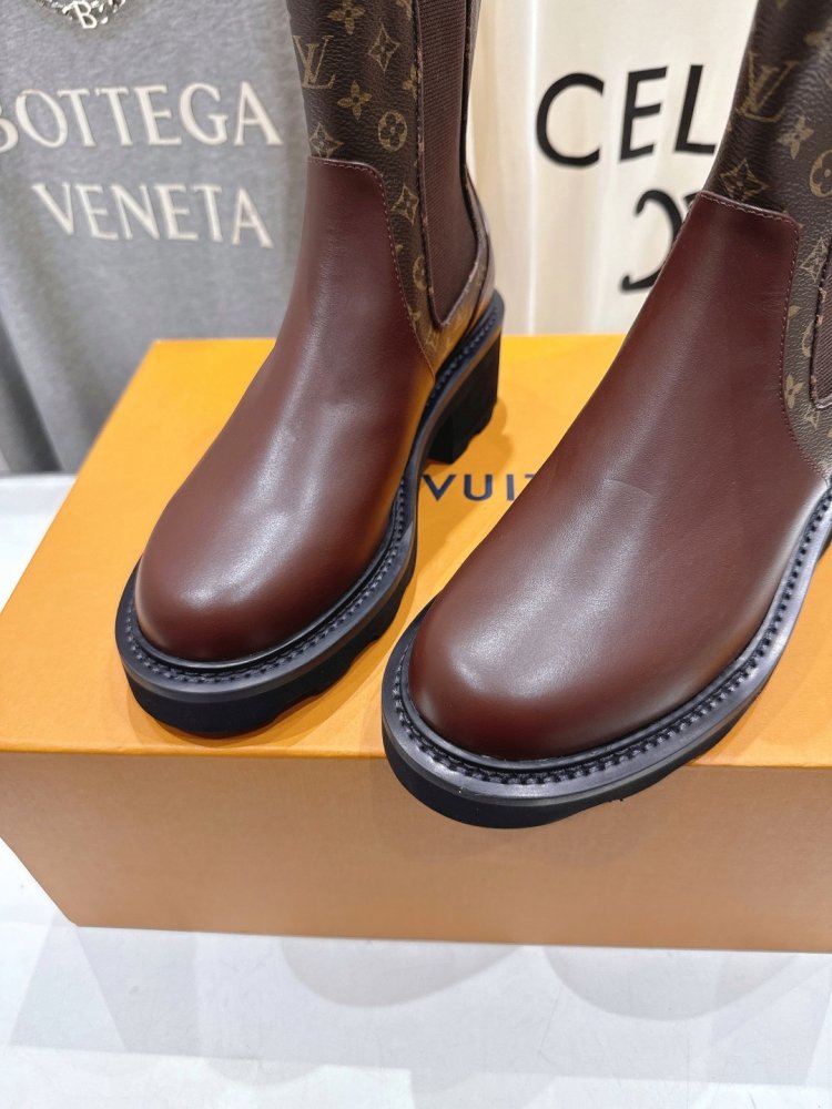 Ботинки Chelsea на толстой подошве женские фото 6