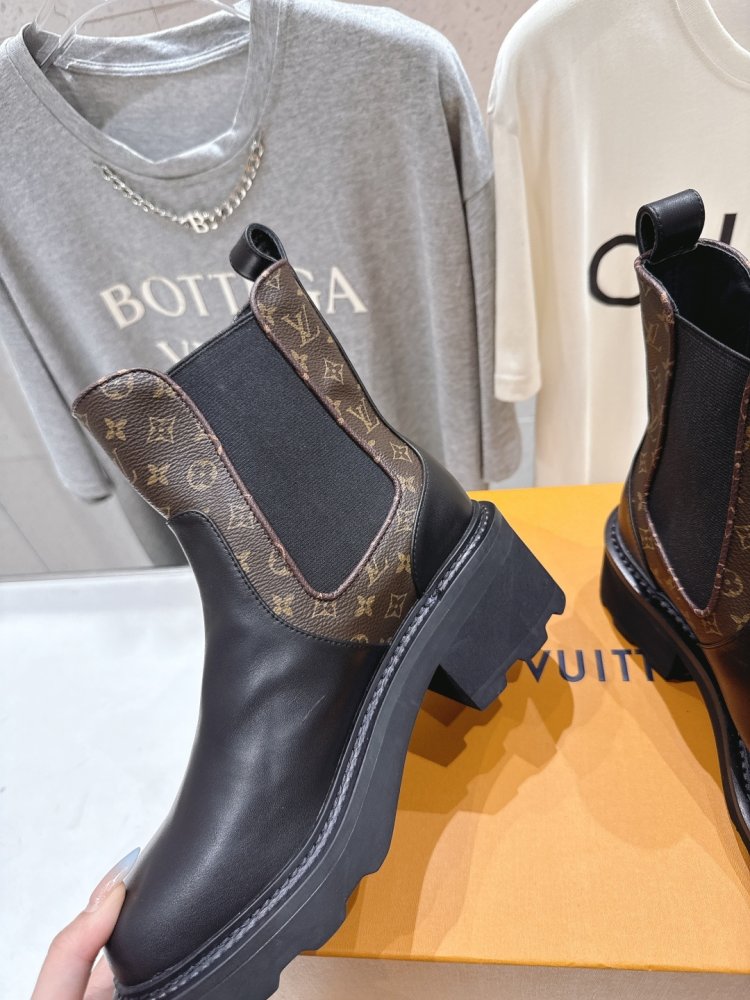 Ботинки Chelsea на толстой подошве женские фото 7