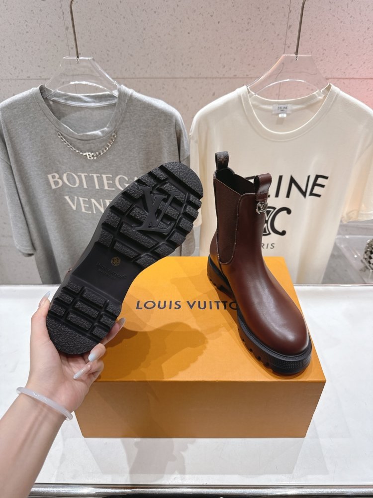 Ботинки Chelsea на толстой подошве женские фото 9