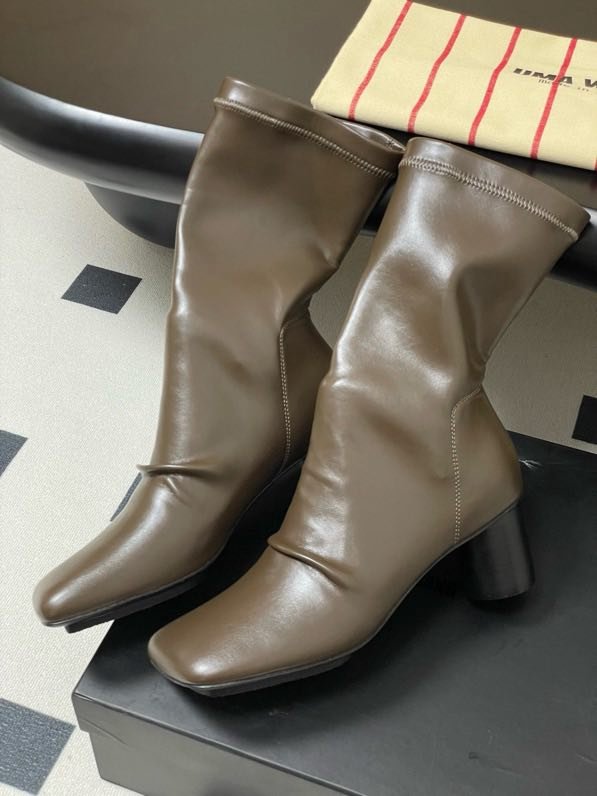 Черевики шкіряні на підборах