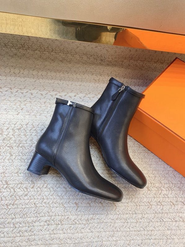 Ботинки кожаные на молнии