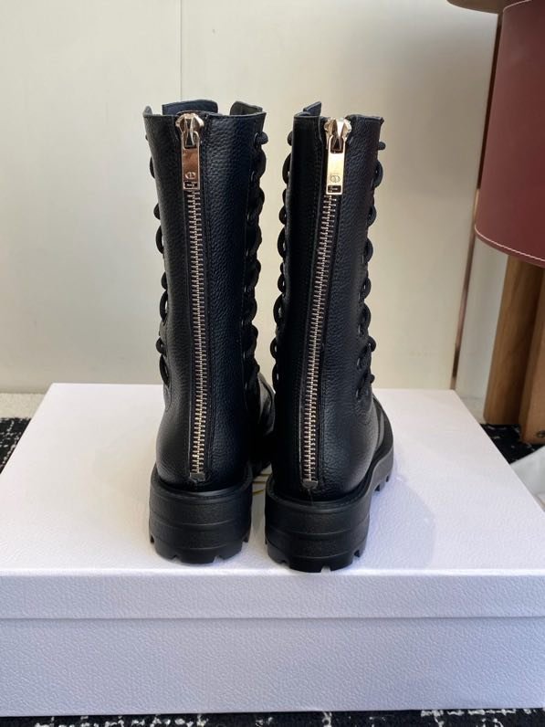 Boots leather on lace фото 3