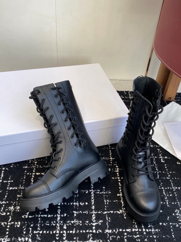 Boots leather on lace фото 4