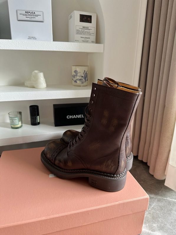 Ботинки кожаные на шнуровке фото 8