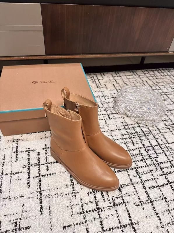 Boots leather women's