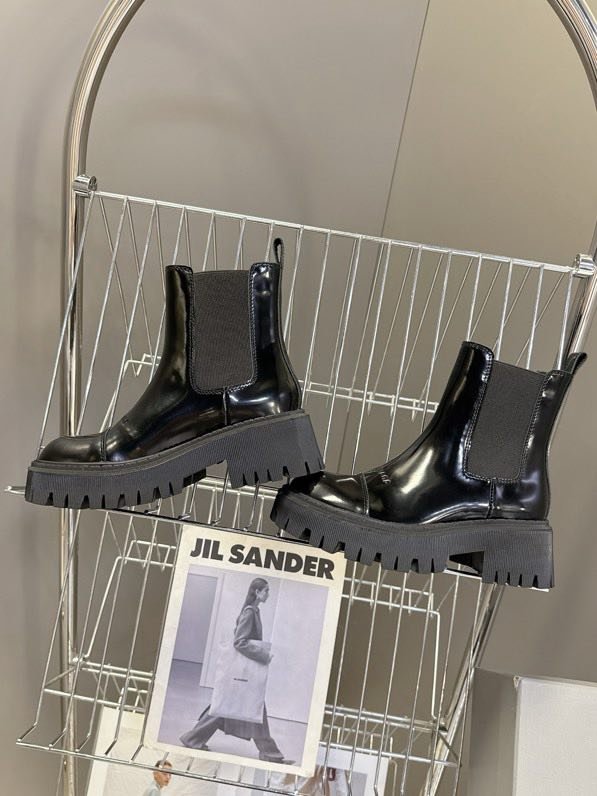 Boots leather women's