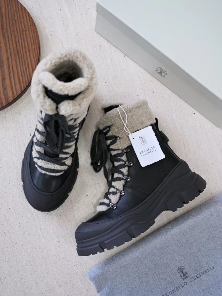 Boots leather women's