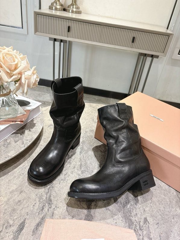 Boots leather women's