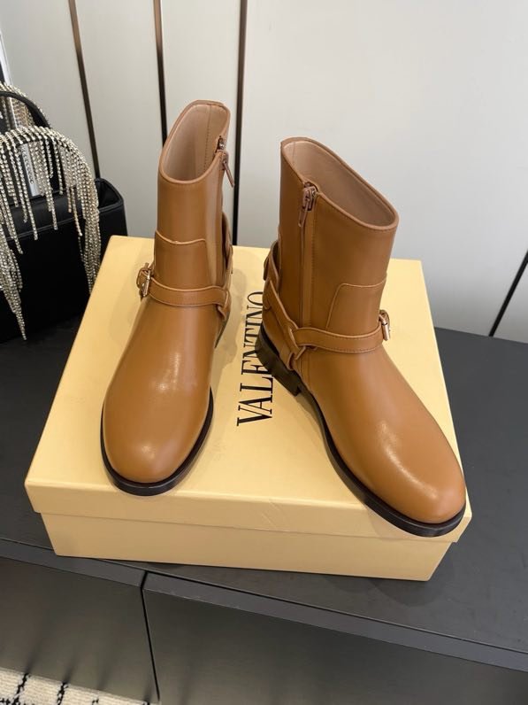 Ботинки кожаные женские