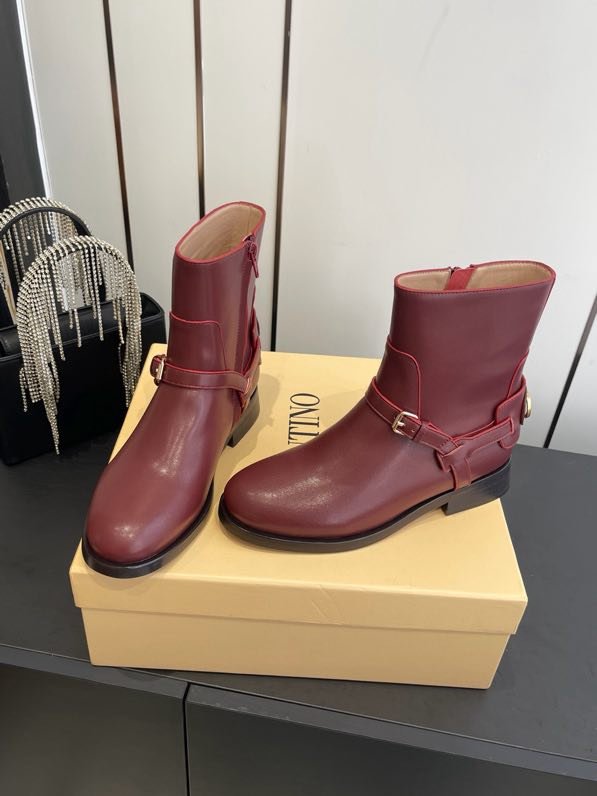 Ботинки кожаные женские