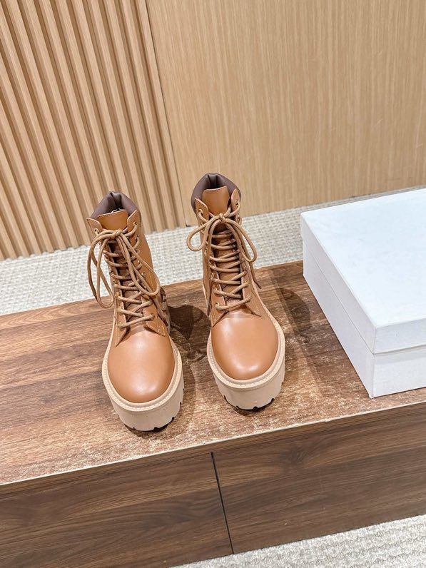 Ботинки кожаные женские фото 2