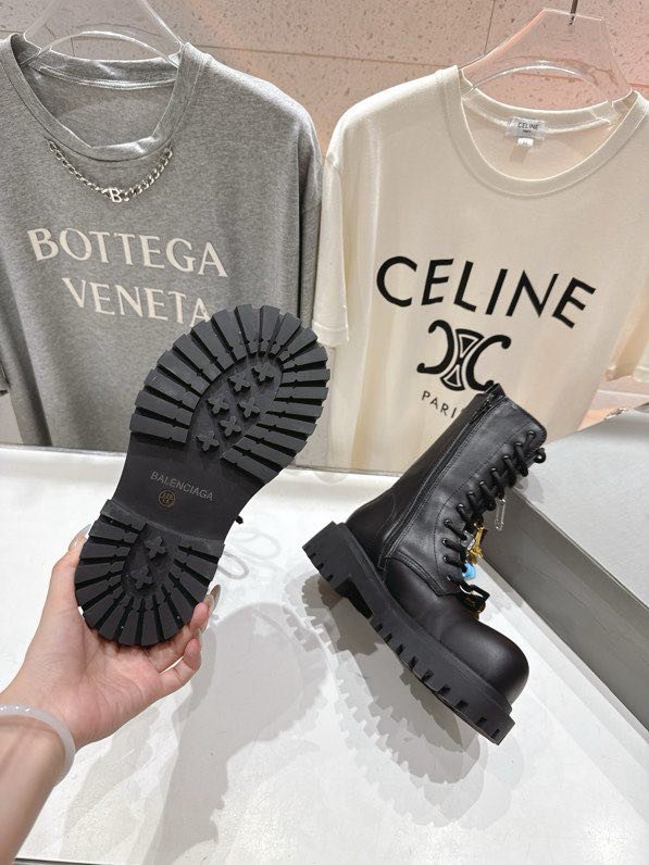 Boots leather women's фото 3