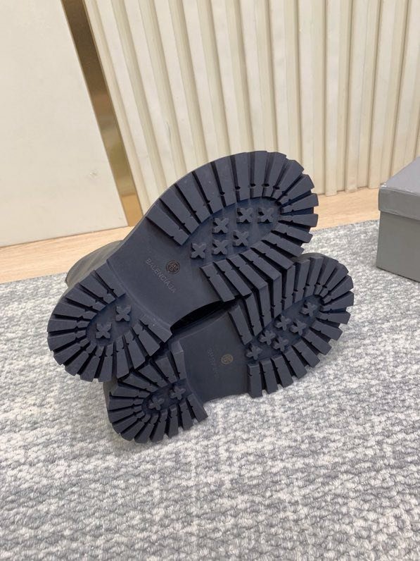 Ботинки кожаные женские фото 3