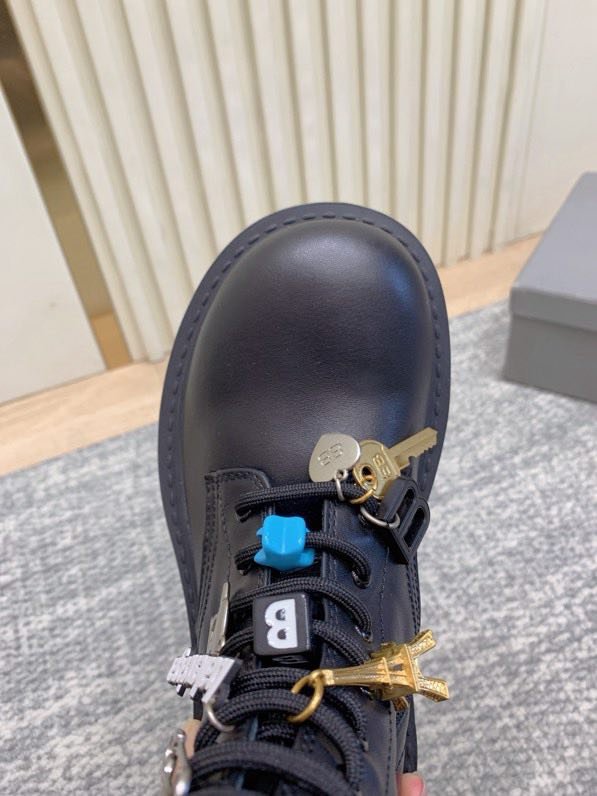 Ботинки кожаные женские фото 4