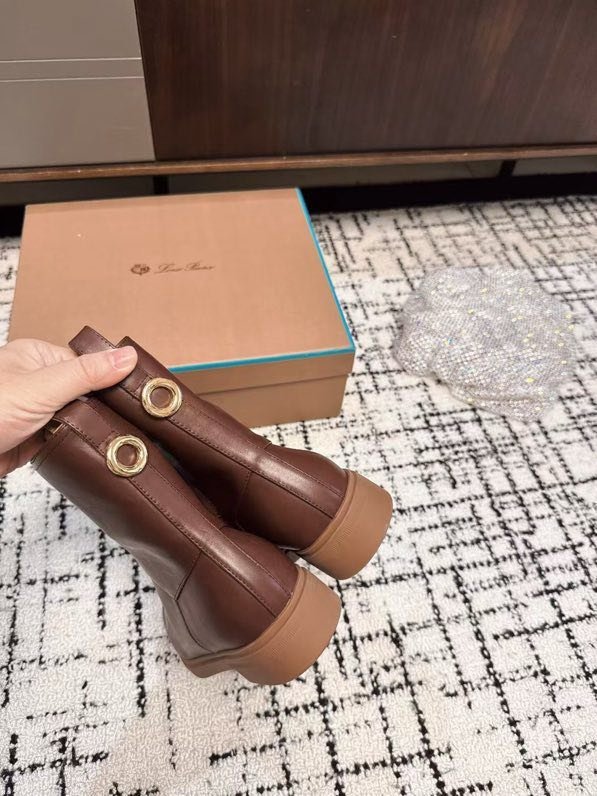 Boots leather women's фото 5