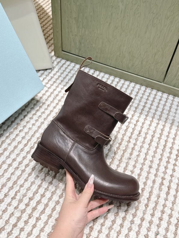 Boots leather women's фото 5