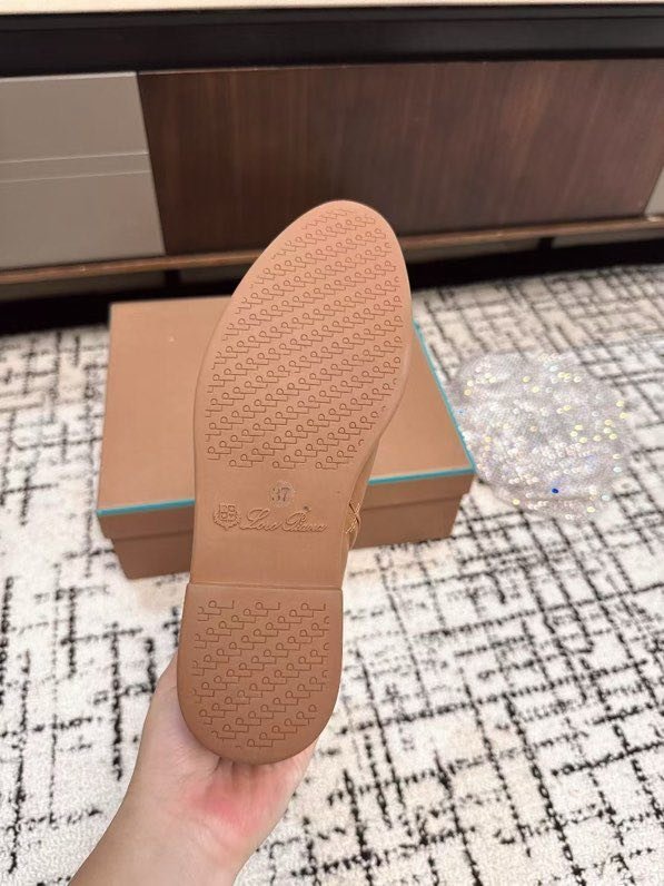 Boots leather women's фото 7