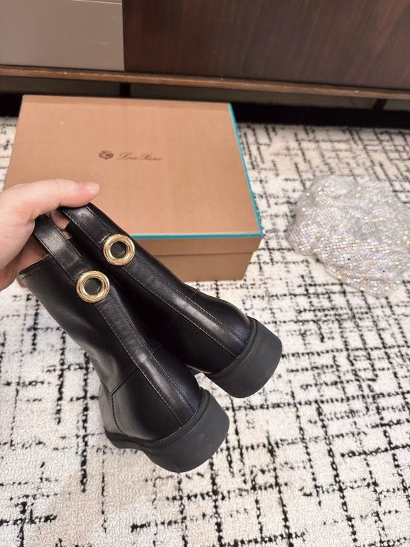 Boots leather women's фото 7