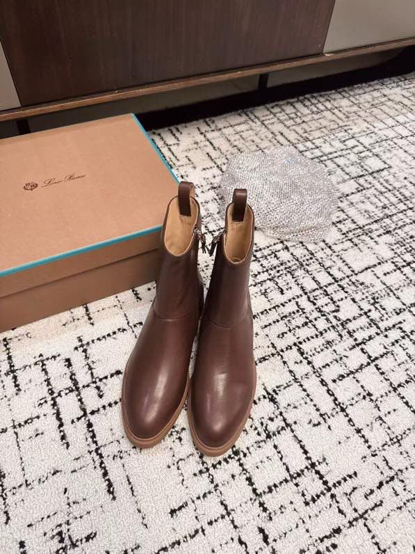 Boots leather women's фото 7