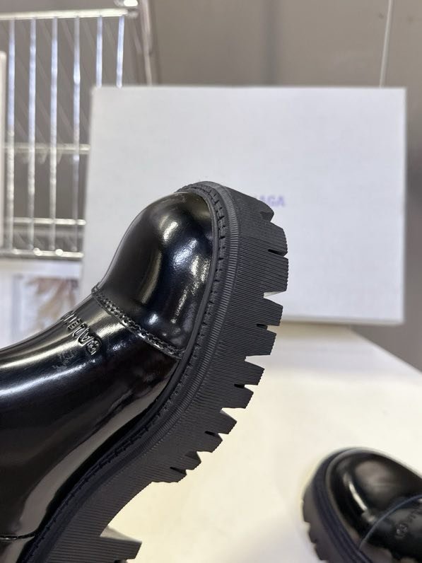 Boots leather women's фото 7