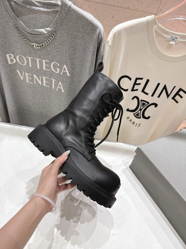 Boots leather women's фото 7