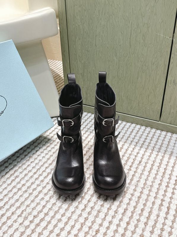 Boots leather women's фото 7